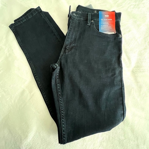 Levi 512 SLIM TAPER - Picture 1 of 2